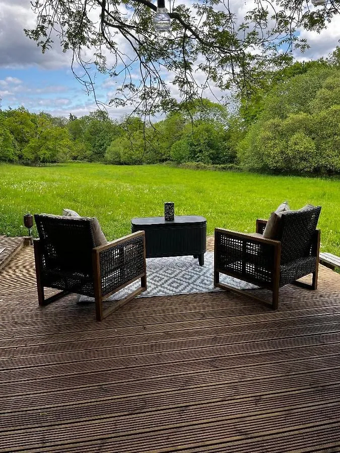 Lynbrook Haybarn, Cabin, Outdoor Kitchen And Hot Tubs Apartment Ringwood United Kingdom
